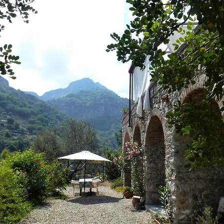 Casale Bed & Breakfast Letojanni