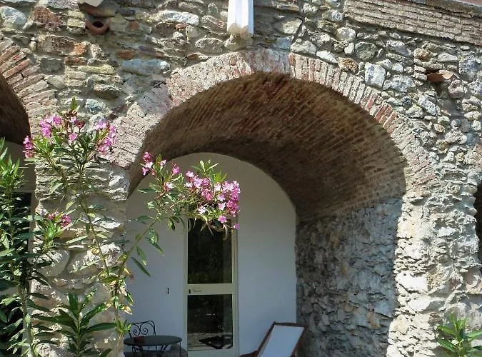 Casale Bed & Breakfast Letojanni